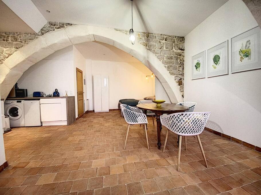 Joli Studio Au Coeur De Grasse - Parking Inclus Zewnętrze zdjęcie